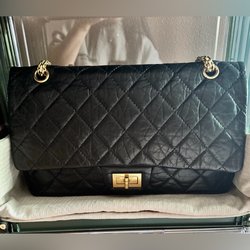 Authentic Chanel 2.55 calfskin medium size 226 Quilted double flap Bag - Picture 2 of 16